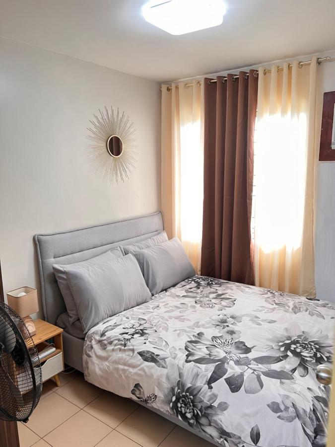 One Spatial Two Bedroom Condominium Unit With Pool And Gym Free Netflix And Wifi Iloilo City Exterior photo